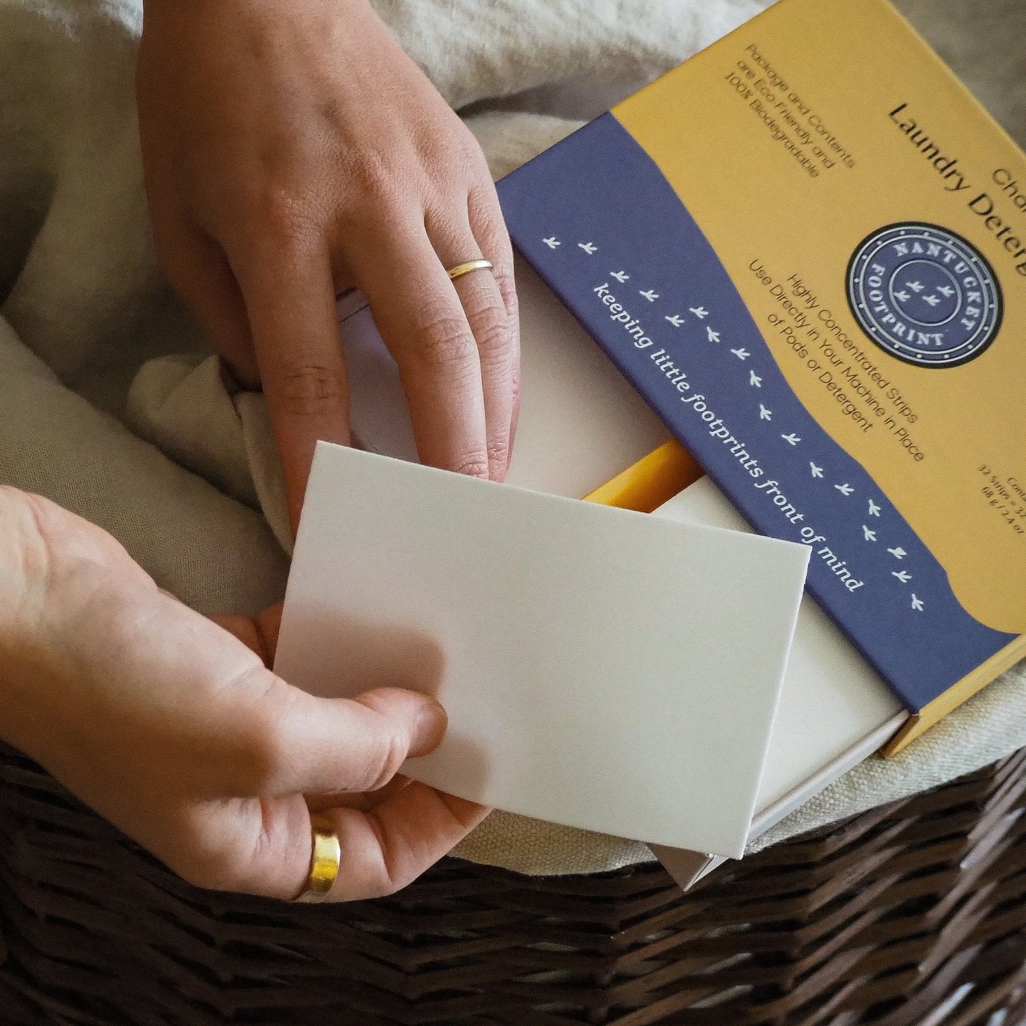 Laundry Detergent Sheets – Chamomile, Eco-Friendly, 48 Strips